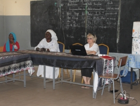 Mme Aby NDIAYE, Directrice de l'école et la Présidente de CheikhNico